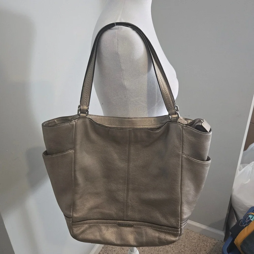 Coach Park Metro Tote Women Large Pewter Metallic Leather Purse - Picture 4 of 12